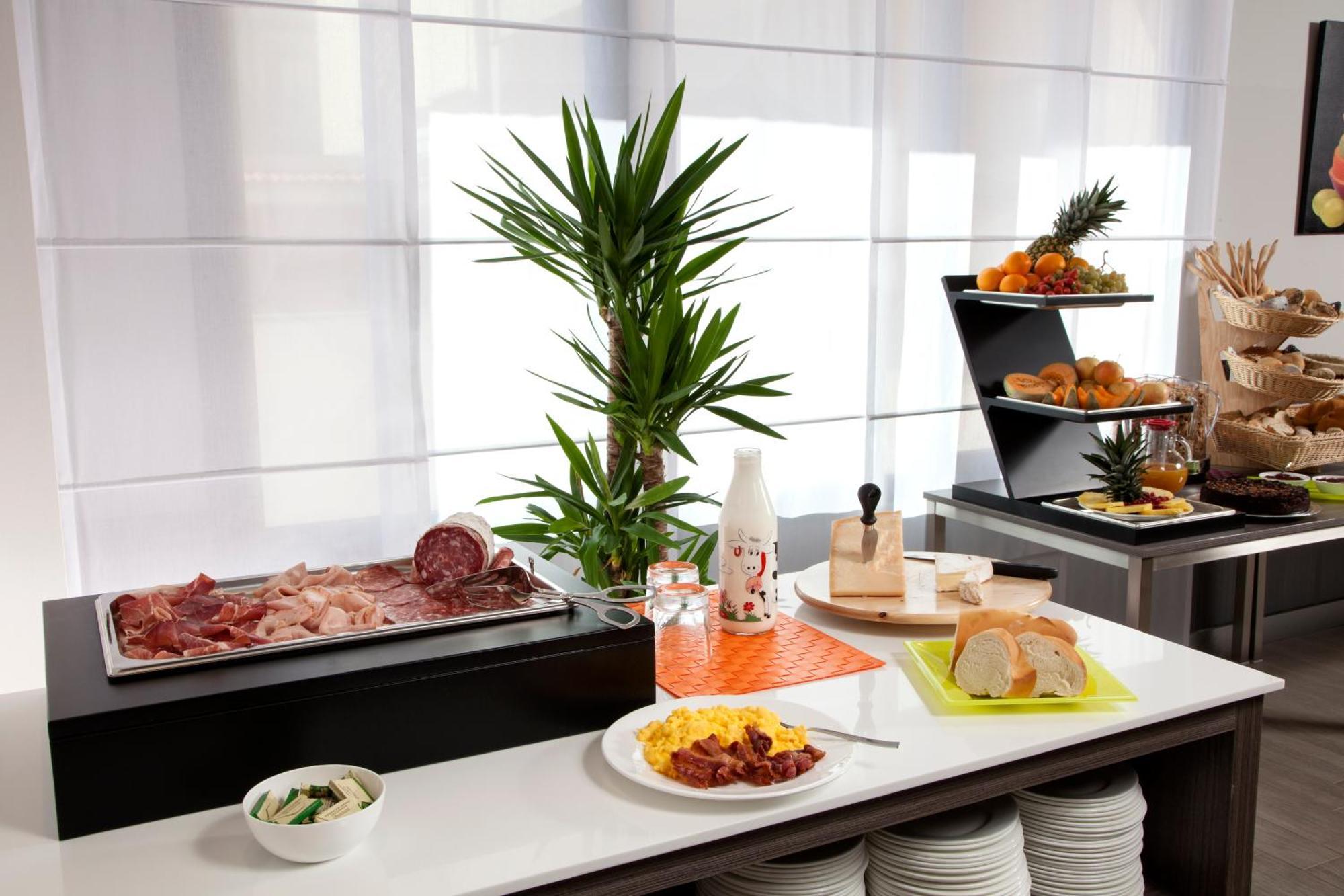 Best Western Plus Borgolecco Hotel Arcore Restoran gambar